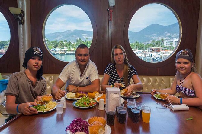 Side-Alanya: Pirate Yacht Tour (Legend Big Kral) with Lunch-Drink - Swimming breaks and the foam party