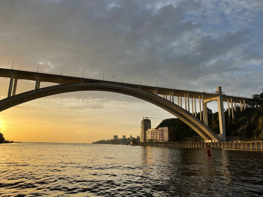 Six bridges yacht cruise on the Douro River in Porto - Key points to know before you book