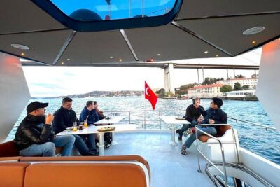 Small-Group 2 Hours Bosphorus Luxury Yacht Cruise in Istanbul