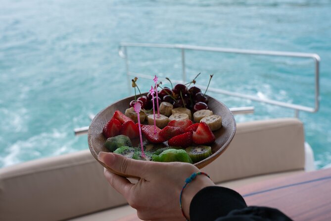 Small-Group 2 Hours Bosphorus Luxury Yacht Cruise in Istanbul - Beylerbeyi Palace and the Asian shore