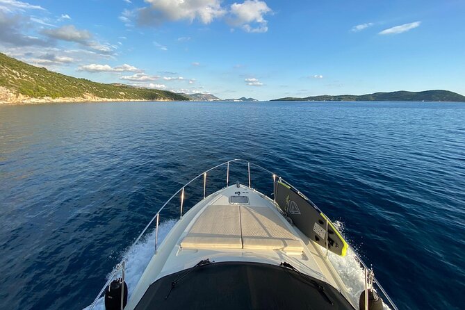 Small group tour by premium yacht to Elaphite Islands - What the $178.71 price really covers