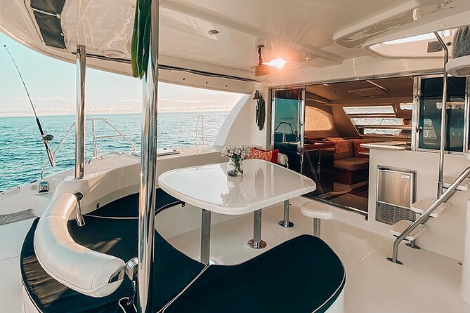Small Group Yacht Sunset Cruise from Oahu - Dinner: A Set Tasting Menu With a Few Limits
