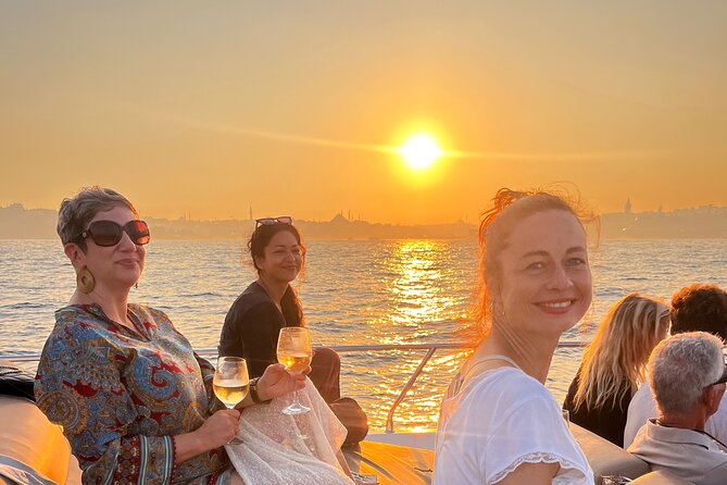 Small Group Yacht Tour With Unlimited Wine, Fruits & Mixed Nuts - Wine, fruit, and Turkish nuts on board