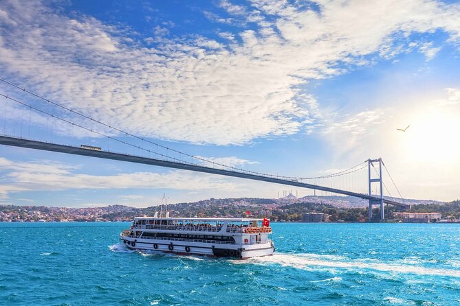 Sunset Bosphorus Yacht Cruise with Golden Horn - Why a sunset cruise shows Istanbul at its best