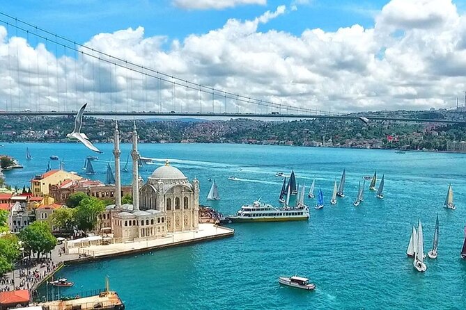Sunset Bosphorus Yacht Cruise with Golden Horn - Crossing between Europe and Asia