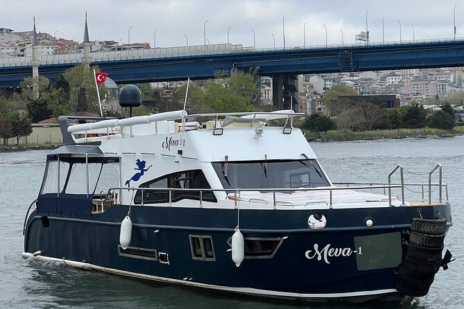 Sunset Bosphorus Yacht Cruise with Golden Horn - Starting at Kabataş, and why the meeting point matters