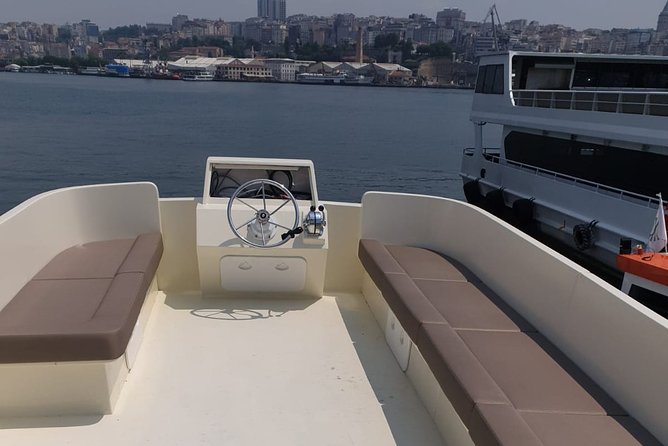 Sunset Cruise on Luxury Yacht in Istanbul Bosphorus - The Asian Shore: Anatolian Fortress and Küçüksu Kasrı