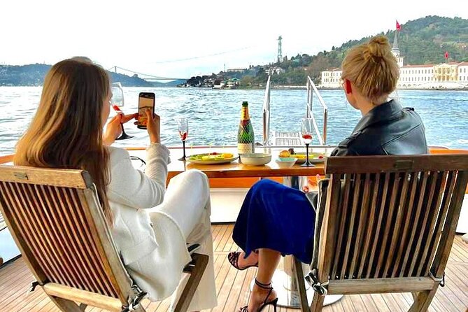 Sunset or Daytime Istanbul Guided Luxury Yacht Cruise with Snacks - What is served aboard the yacht
