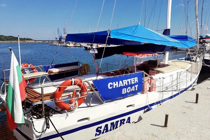 Superb Black Sea Yacht Picnic with Food & Drinks - Lunch, wine, beer, and soft drinks