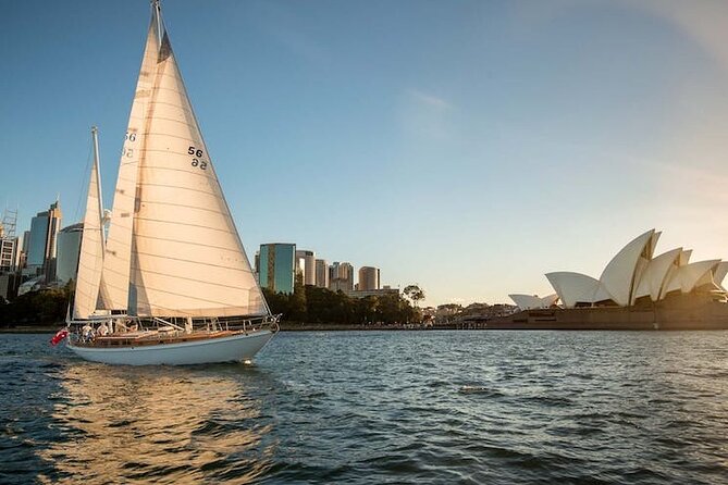 Sydney Harbour: Hands-On Sailing Experience on Luxury Yacht - Why the water gives Sydney a different face