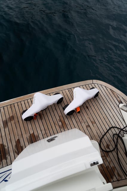 Tenerife: Shared Yacht Cruise with Champagne and Tapas - Setting sail from Puerto Colon