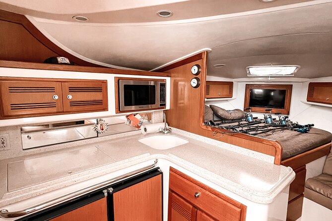 The Finest Private Yacht Experience in Cabo - The crew and the style of service