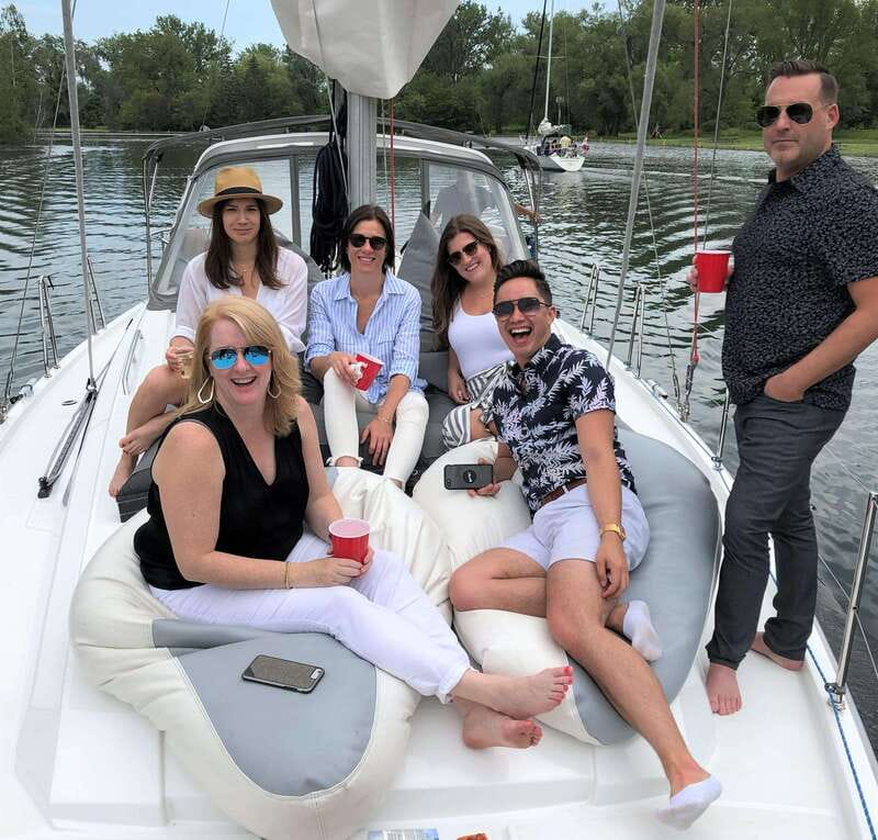 Toronto: Sailing Yacht Cruise of Toronto Harbor and Islands - The optional Lake Ontario swim