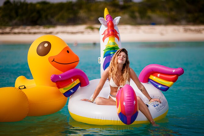 Tulum All Inclusive 4h – Luxury 58' Azimut Yacht - Lunch prepared for your group