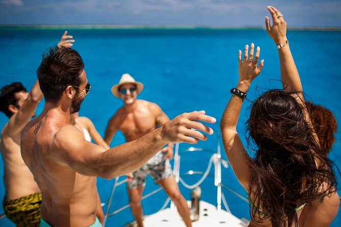 Tulum Luxury Escape – 4h All Inclusive on 43' Private Yacht - Morning at 9am or afternoon at 2pm