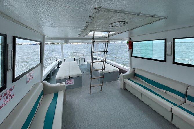 Up to 34Pax Bachelorette Party Boat & Yacht Rental Miami - A good setup for mixed groups
