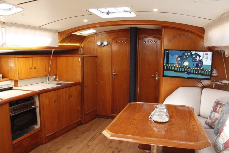 Vilamoura: Coastal Cruise on a Luxury Sailing Yacht - What the $49 Price Really Covers