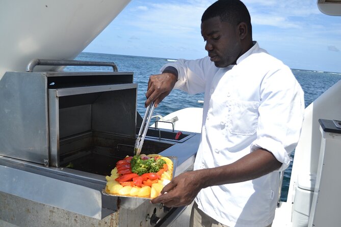 VIP Premium Yacht -Party Boat-Brunch - Brunch on board, with one important warning
