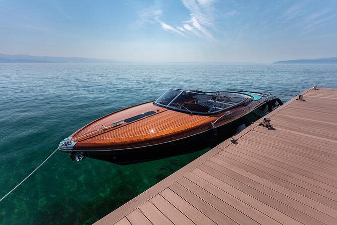 VIP Private Luxury Boat Tour - Riva Aquariva Yacht Venice - Murano and the working glass furnace