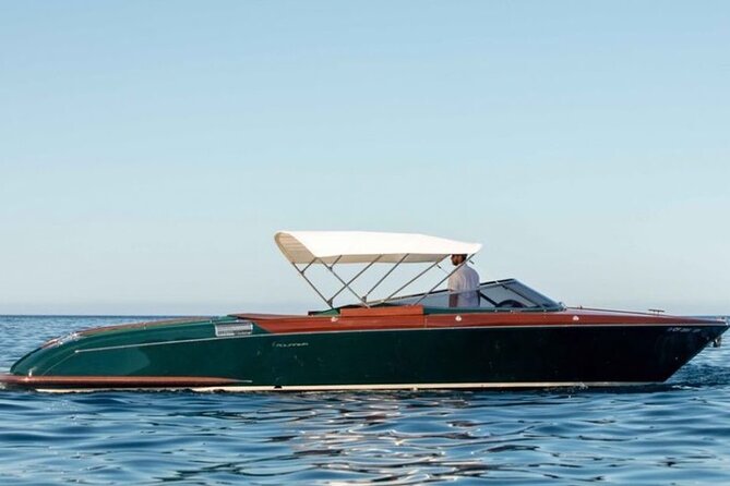 VIP Private Luxury Boat Tour - Riva Aquariva Yacht Venice - The guide, captain, and private format