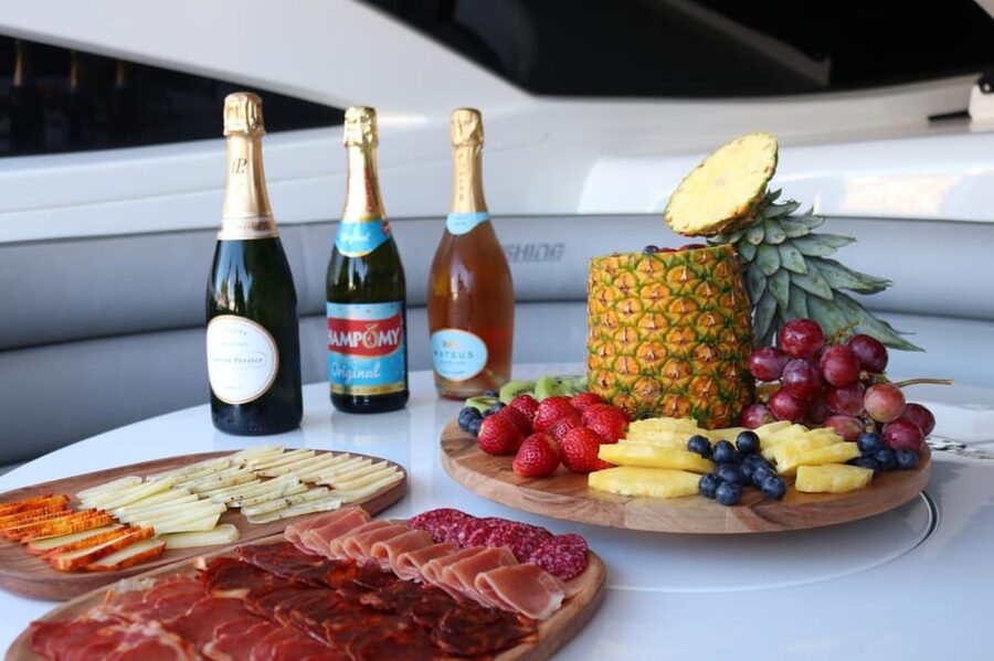 Xclusive Luxury Yacht Albufeira - FAQ