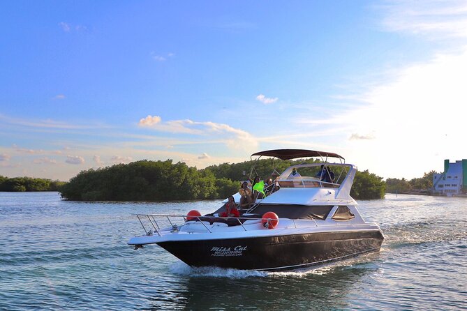 Yacht 48ft Rental in Cancun for up to 15 people - Four hours adds snorkeling, food, and Isla Mujeres
