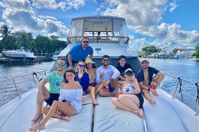 Yacht Charter in Palm Beach with Crew - The crew is a major part of the value