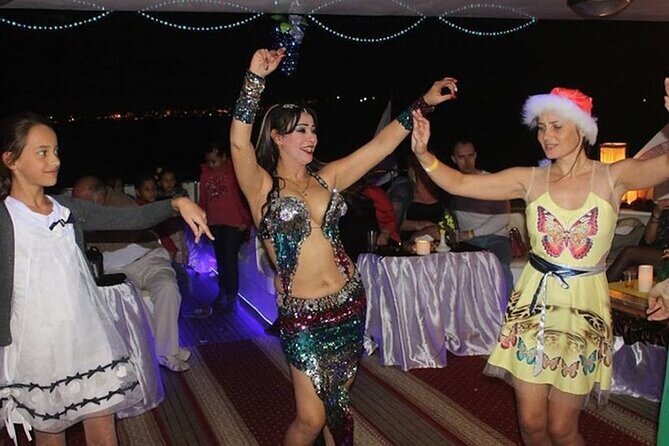 Yacht Cruise with Dinner & Oriental Show - How good is the value at $25?