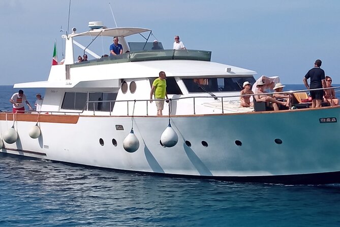 Yacht excursion Shalimar IV - Levanzo and the second swim