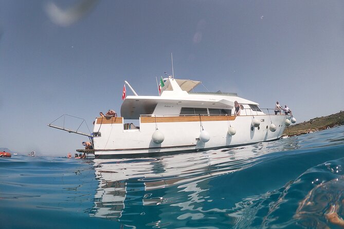 Yacht excursion Shalimar IV - What the boat is really like