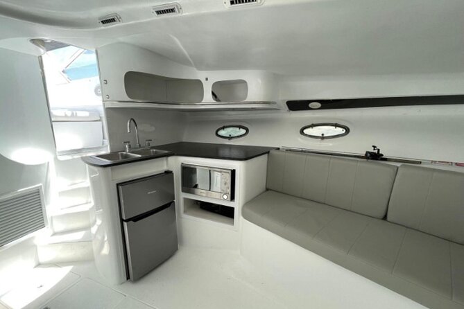 Yacht experience in Cancun: cruise, swim and sunset views - Key points to know before booking