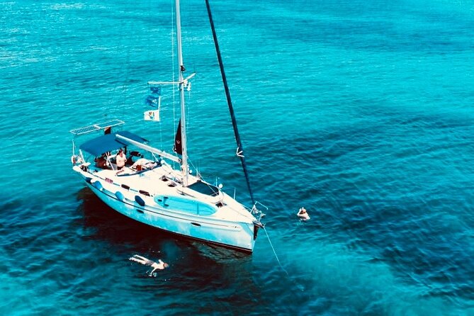 Yacht Me Up – Private All-Inclusive Cannes Sailing Fever - The Lérins Islands and the day’s main swimming stop
