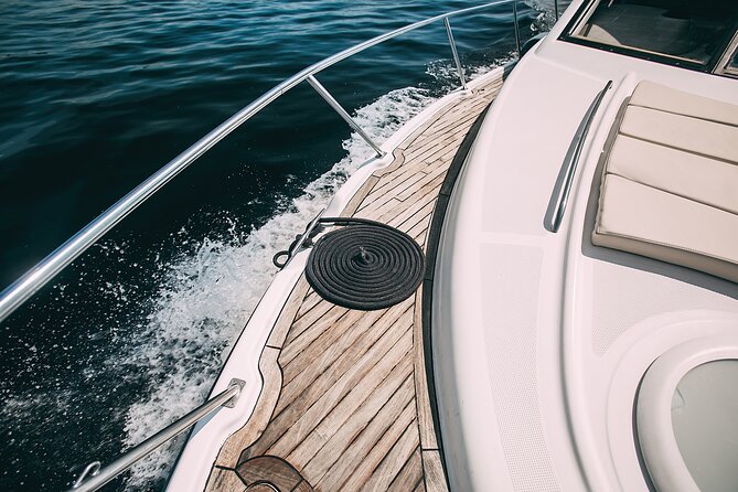 Yacht Meridian 40FT Best Private Rental in Cancun - Marina arrival and meeting details
