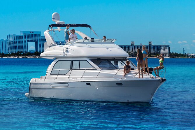 Yacht Meridian 40FT Best Private Rental in Cancun - Choosing one, two, four, six, or eight hours