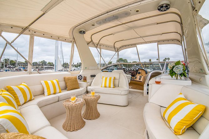 Yacht rental charter in Marina del Rey - 60' CARVER - Practical details at Bora Bora Way