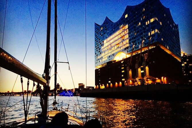 Yacht Sailing After Work Tour of Hamburg Harbor - Reaching Hamburg Beach by boat
