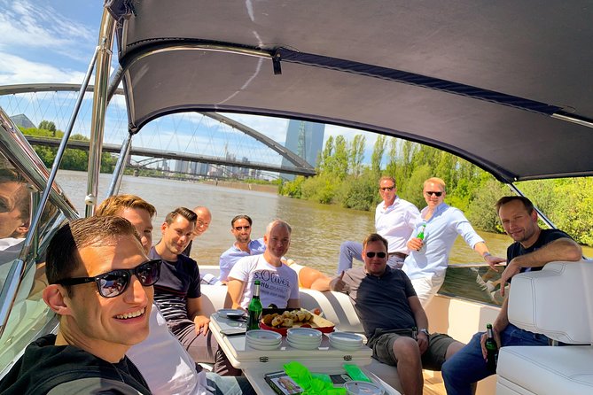 Yacht Tour in Frankfurt for up to 12 Guests - Key points at a glance