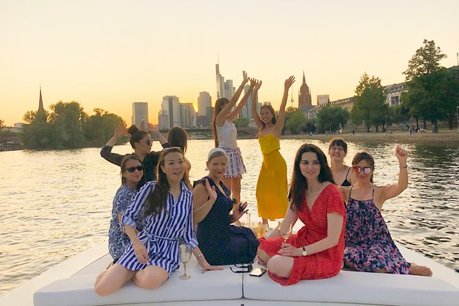 Yacht Tour in Frankfurt for up to 12 Guests - Is $810.32 good value for 12 people?