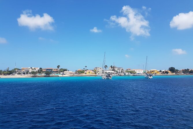Yacht tour with local guide & snorkeling activities - How the $56.50 price works out
