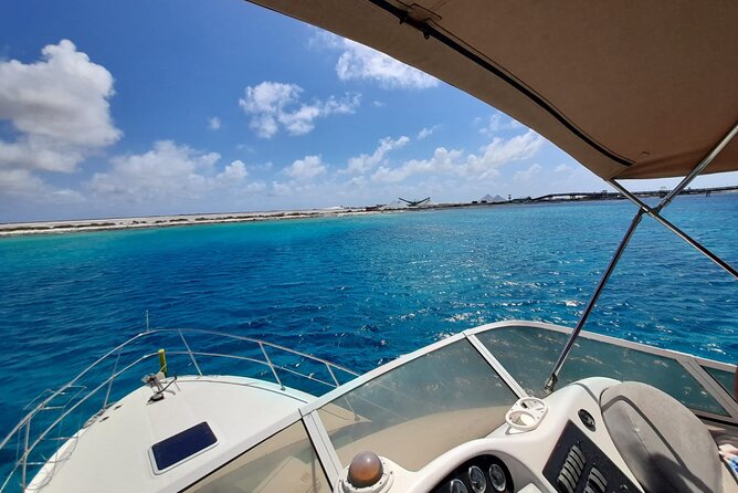 Yacht tour with local guide & snorkeling activities - Who will enjoy this outing most