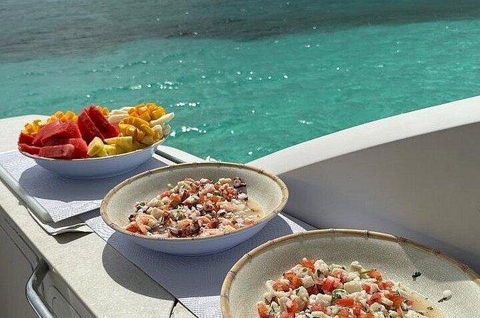 Yacht with visit to heaven cie service snorkell included - Who will enjoy this Cozumel yacht trip?